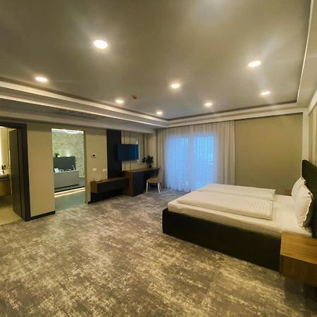 Hotel Ariata Scheia Dış mekan fotoğraf