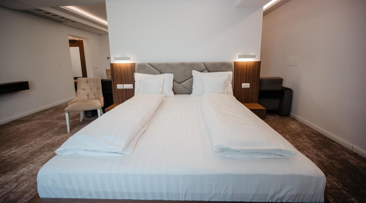 Hotel Ariata Scheia Dış mekan fotoğraf